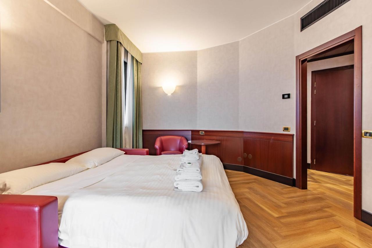 Hotiday Hotel Milano Turro Exteriér fotografie